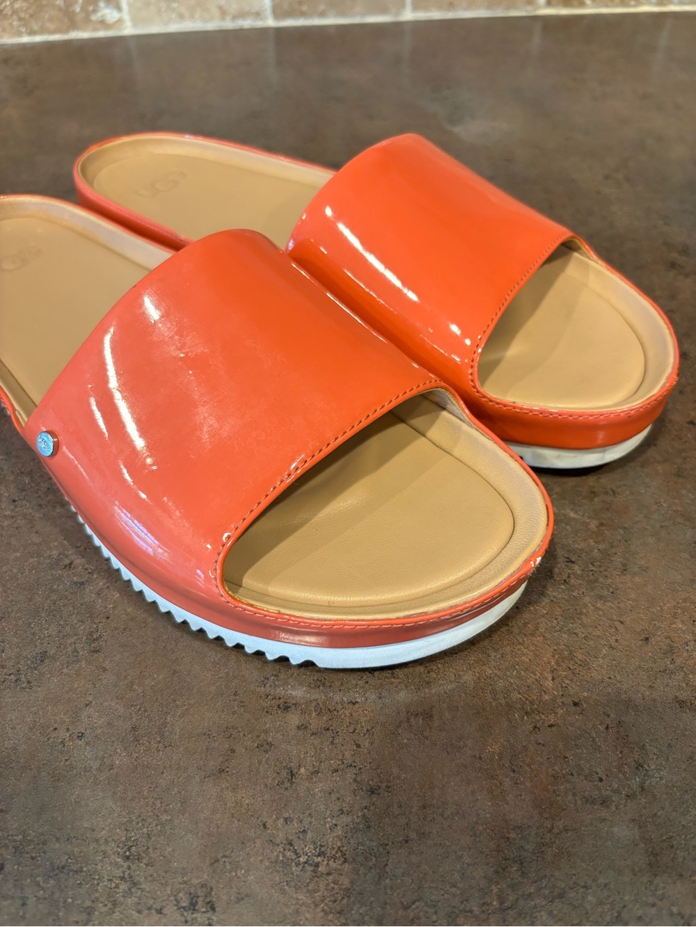 UGG Mariposa Slip on Sandal - Picture 4 of 5